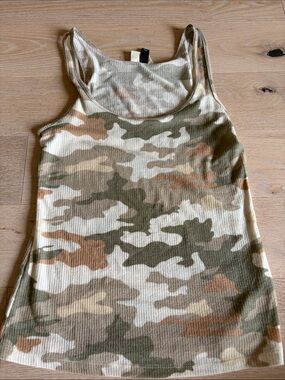 Universal Thread Camouflage Ribbed Tank Top - Olive, Tan, Cream
